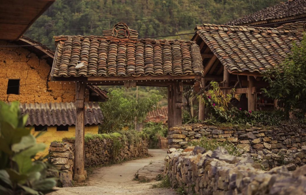 Explore the Unique Architecture in Lo Lo Chai village